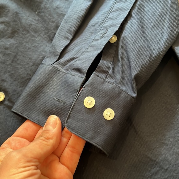 Men’s DKNY Slim Fit Button down - Picture 4 of 7